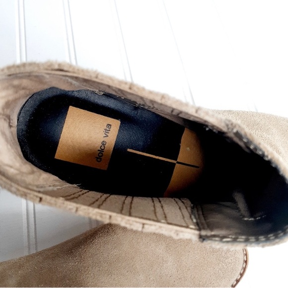 Dolce Vita Tan Suede Ankle Booties EUC - Picture 6 of 7